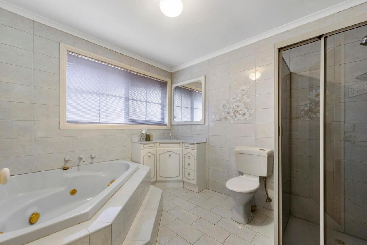 Ferienwohnung 12 Mins To Mel Airport-Good Wood House St Albans Exterior foto
