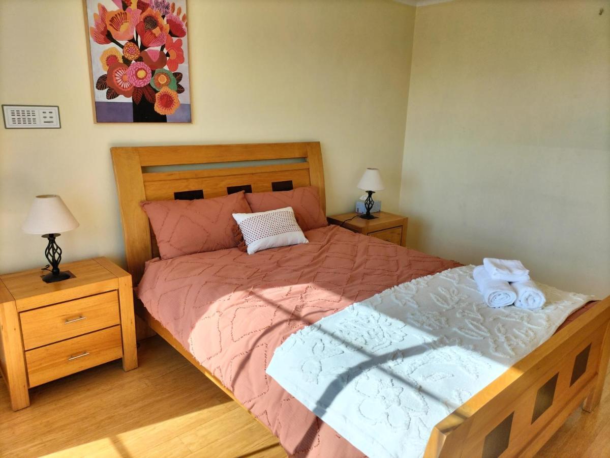 Ferienwohnung 12 Mins To Mel Airport-Good Wood House St Albans Exterior foto